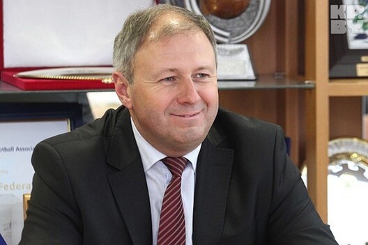 inx600x400_9321cca855e93acb4a68a1c728cd7e6bc973b94b.jpg inx600x400_9321cca855e93acb4a68a1c728cd7e6bc973b94b.jpg