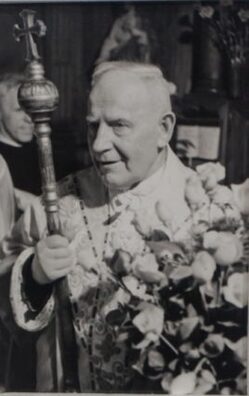 Фота з выставы ў касцёле, прысчвечанай айцу Міхалу Арановічу Фота з выставы ў касцёле, прысчвечанай айцу Міхалу Арановічу