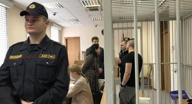 «Яны забрахаліся, прабачце»: у Мінску зноў ідзе суд па «справе Коржыча» «Яны забрахаліся, прабачце»: у Мінску зноў ідзе суд па «справе Коржыча»