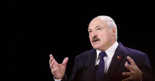 «Слухайце, мы гаспадары ў гэтай краіне». Лукашэнка заклікаў «выдвараць з краіны» журналістаў, якія «заклікаюць да майданаў»