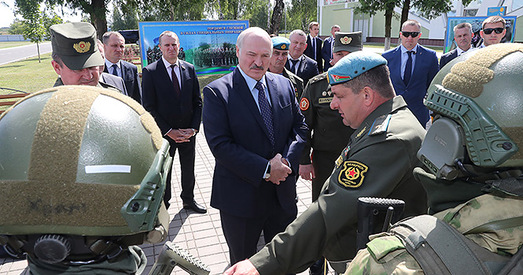 Лукашэнка: Вайсковыя часткі ў Мар'інай Горцы падрыхтаваны, каб не дапусціць эскалацыі ўнутры краіны