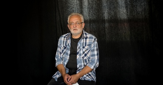 Уладзімір Мацкевіч за кратамі нарэшце сустрэўся з сям'ёю