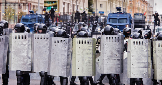 Някляеў Карпянкову: народ расстрэльвалі энкэвэдысты, расстрэльвалі фашысты, а цяпер — вы?!