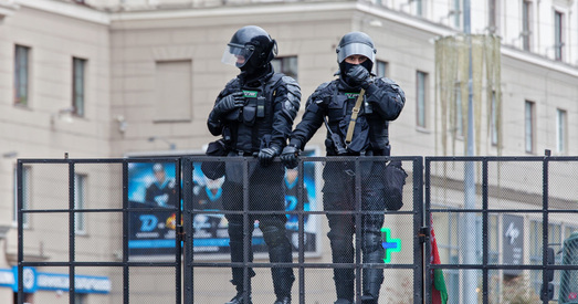 Паездка ў Беларусь па дакументы: пачаліся затрыманні