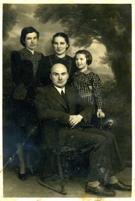 Міхаіл Волчак з сям'ёй, 1930-я, Гродна Міхаіл Волчак з сям'ёй, 1930-я, Гродна