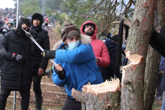 Міграцыйны крызіс на беларуска-польскай мяжы, 2021 год. Фота БЕЛТА Міграцыйны крызіс на беларуска-польскай мяжы, 2021 год. Фота БЕЛТА