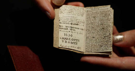 Міні-кніжка Шарлоты Брантэ выкуплена на аўкцыёне за 600 тысяч еўра
