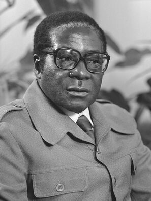 4/4 mugabe_1979_a.jpg