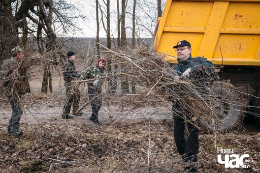 Падчас суботніку Падчас суботніку