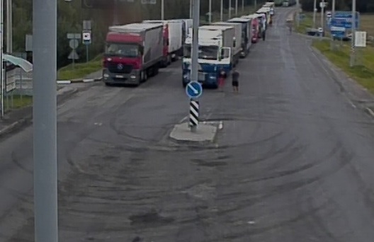 Чарга ў пункце пропуску «Беняконі» Чарга ў пункце пропуску «Беняконі»