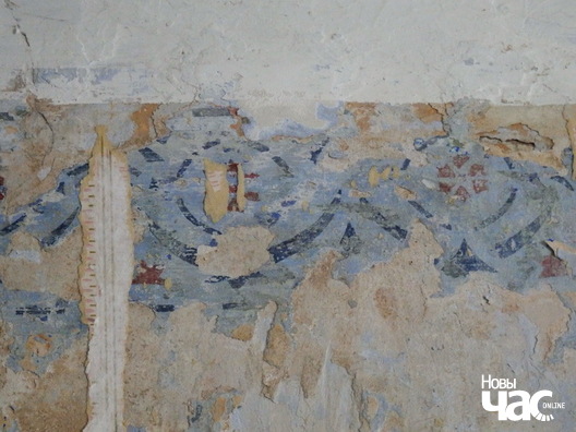 2/3 p6246048_logo.jpg