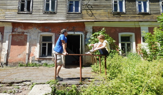 3/4 p6246082_logo.jpg