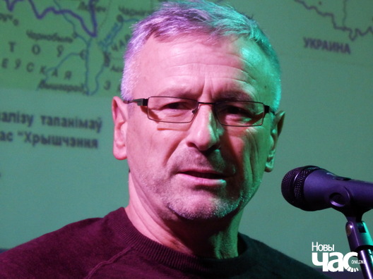 2/7 p9270670_logo.jpg