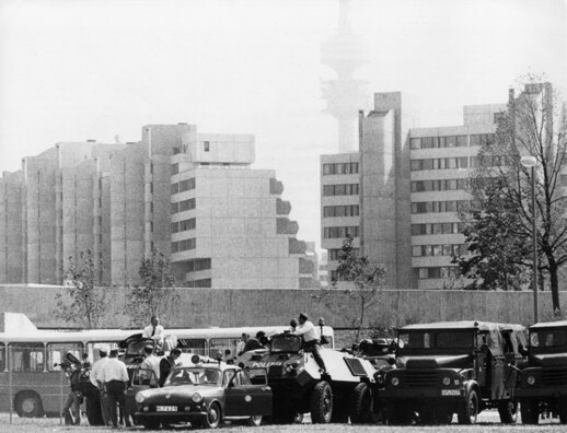 Паліцэйскі бронеаўтамабіль. Крыніца: olimp-history.ru Паліцэйскі бронеаўтамабіль. Крыніца: olimp-history.ru