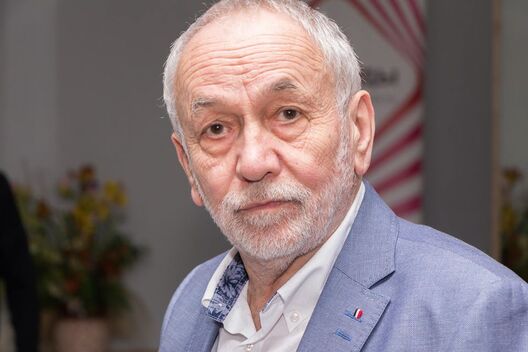 panin_19_1.jpg panin_19_1.jpg