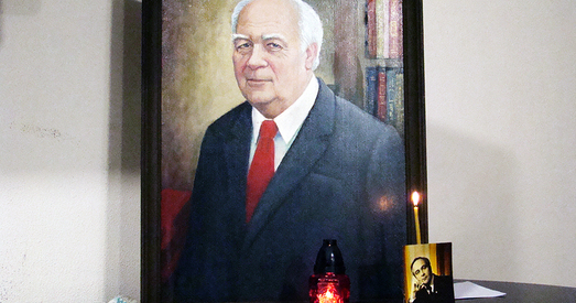 У вянок памяці выдатнага гісторыка і архівіста