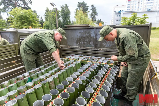 Падрыхтоўка да святочнага феерверку. 2 ліпеня 2019 года Падрыхтоўка да святочнага феерверку. 2 ліпеня 2019 года