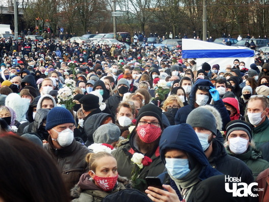 9/12 pb203034_logo.jpg