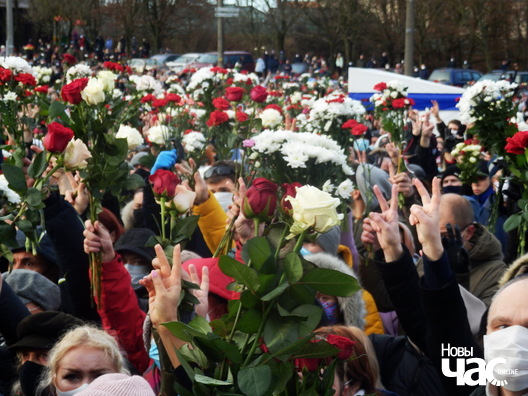 8/12 pb203046_logo.jpg