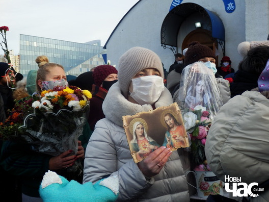 12/12 pb203056_logo.jpg