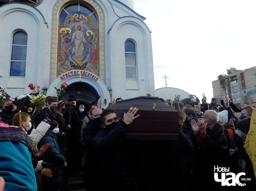 4/5 pb203063_logo.jpg