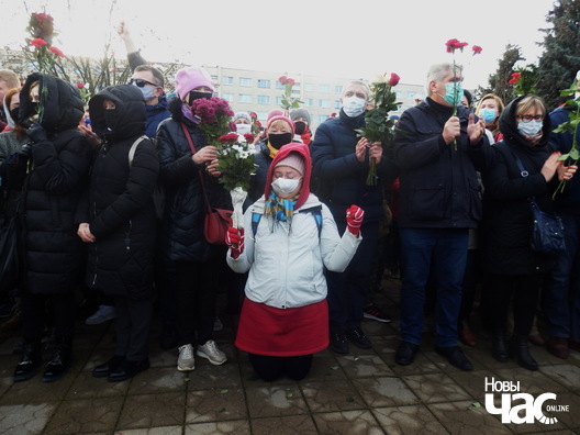 3/5 pb203064_logo.jpg