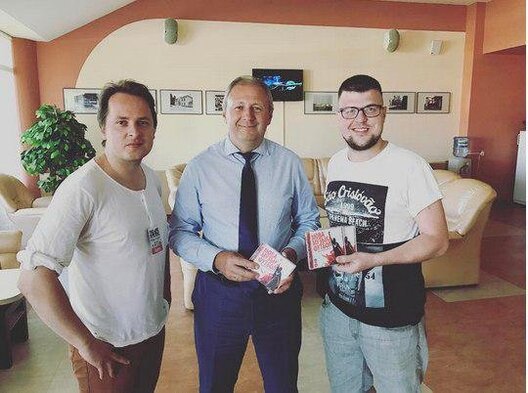 Павел Белавус справа, у цэнтры прэм'ер-міністр Беларусі Сяргей Румас Павел Белавус справа, у цэнтры прэм'ер-міністр Беларусі Сяргей Румас