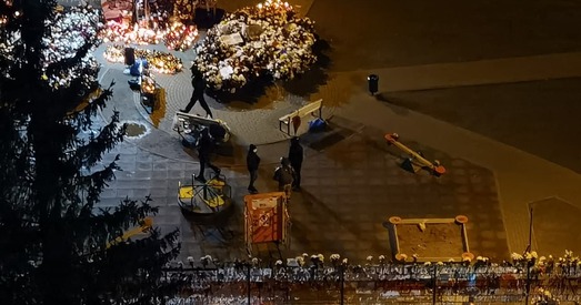На плошчы Перамен застаюцца сілавікі, у дамах шукаюць пратэстоўцаў