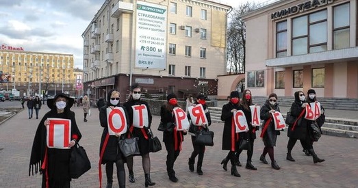 У Мінску зладзілі акцыю ў падтрымку жанчыны, арыштаванай за меддапамогу пацярпелым ад сілавікоў