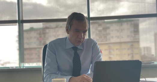 Павел Латушка правёў першую анлайн-сустрэчу з дзеючымі беларускімі чыноўнікамі