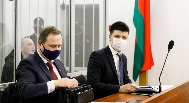 Яшчэ аднаго адваката пазбавілі ліцэнзіі — пра гэта ён даведаўся на судзе Яшчэ аднаго адваката пазбавілі ліцэнзіі — пра гэта ён даведаўся на судзе