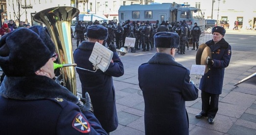 АУС-інфа: Сотні затрыманых на акцыях пратэсту ў Расіі