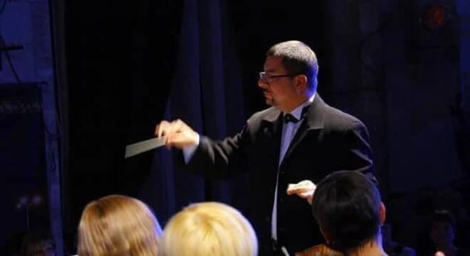 У Херсоне расійцы забілі дырыжора У Херсоне расійцы забілі дырыжора аркестра, які адмовіўся ўдзельчаць у канцэрце