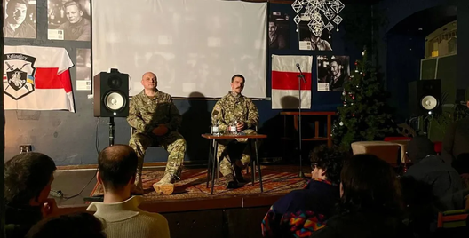Вадзім Кабанчук і Дзяніс Прохараў. Ілюстрацыйнае фота. Крыніца: прэс-служба палка Каліноўскага Вадзім Кабанчук і Дзяніс Прохараў. Ілюстрацыйнае фота. Крыніца: прэс-служба палка Каліноўскага