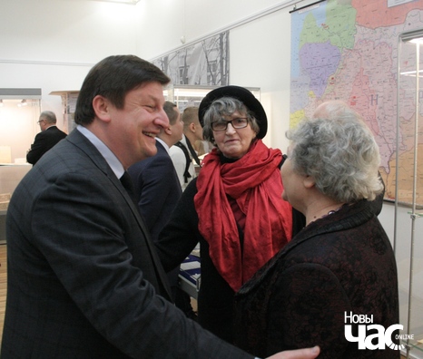 Маргарыта Пярова, Ігар Мерзалюк і ўнучка Коласа Марыя Маргарыта Пярова, Ігар Мерзалюк і ўнучка Коласа Марыя