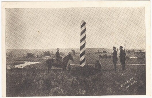 pogranichniki_kop_na_sovetsko_pol_skoj_granice_v_zapadnoj_belarusi_1.jpg pogranichniki_kop_na_sovetsko_pol_skoj_granice_v_zapadnoj_belarusi_1.jpg