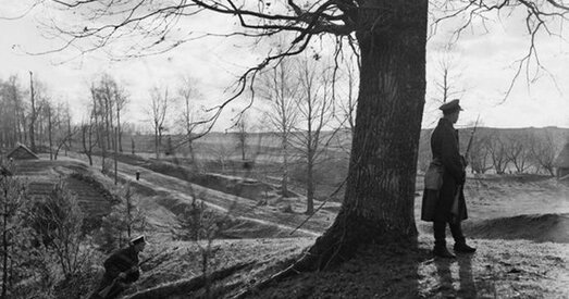 Жыццё, падзеленае мяжой