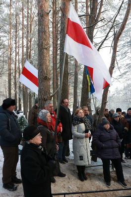 22/24 pomnik_zhyznieuskamu_2018_liava_37_logo.jpg