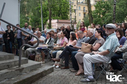 2/13 prezentacyja_knihi_arlova__pavel_aksinovicz___5__logo.jpg