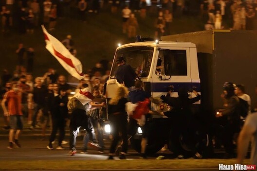 protest_avtozak_nn.jpg protest_avtozak_nn.jpg