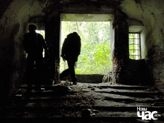 Разрабаваная і знішчаная людзмі капліца-пахавальня Рдултоўскіх Разрабаваная і знішчаная людзмі капліца-пахавальня Рдултоўскіх