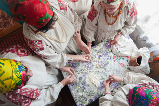 У нашых продкаў лічылася, што галушкі ў выглядзе птушыных яек(сімвалізуючых новае жыццё), выпечаныя на свята вяснавога раўнадзенства маюць душу, і могуць быць скарыстаны для лекавання, надавання людзям і жывёлам плоднасці, а таксама варажбы. У нашых продкаў лічылася, што галушкі ў выглядзе птушыных яек(сімвалізуючых новае жыццё), выпечаныя на свята вяснавога раўнадзенства маюць душу, і могуць быць скарыстаны для лекавання, надавання людзям і жывёлам плоднасці, а таксама варажбы.