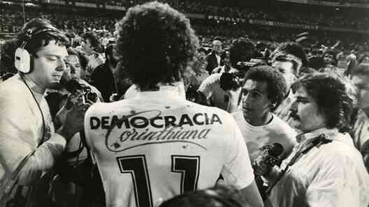 socrates_democracia_corinthiana_14o8q45xqkzkx16macy3t54k4t.jpg socrates_democracia_corinthiana_14o8q45xqkzkx16macy3t54k4t.jpg