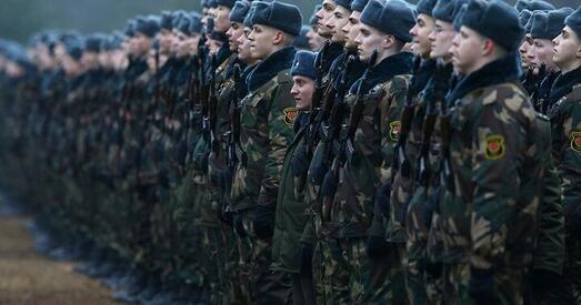 Беларускіх вайскоўцаў спыталі, ці хочуць яны ваяваць ва Украіне