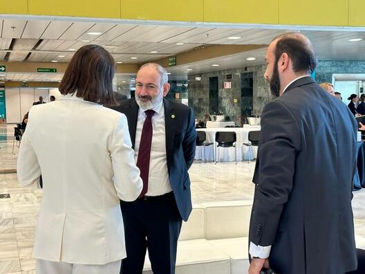 Святлана Ціханоўская і Нікол Пашынян. Фота з тэлеграм-канала «Беларусь галаўнога мозгу» Святлана Ціханоўская і Нікол Пашынян. Фота з тэлеграм-канала «Беларусь галаўнога мозгу»