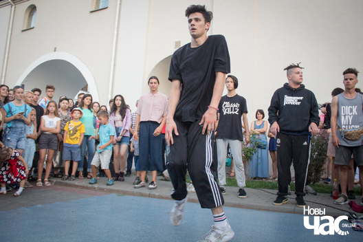 5/10 tancy_peshahodka_2_logo.jpg