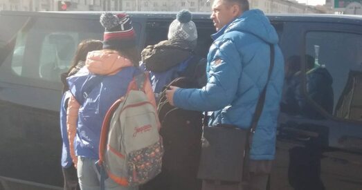 Пракуратура і СК не хочуць разбірацца з адвольным затрыманнем назіральнікаў.