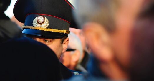 Як эмігранты вызначаюць супрацоўнікаў спэцслужбаў Беларусі