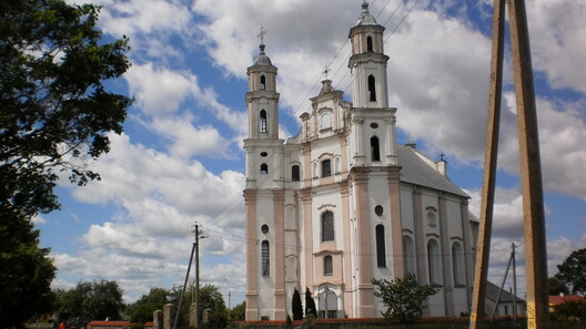 Касцёл Св.Архангела Міхаіла ў в. Лужкі. Пабудаваны ў 1744 г.. Касцёл Св.Архангела Міхаіла ў в. Лужкі. Пабудаваны ў 1744 г..