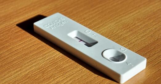 Мінздароўя выявіла за суткі 1949 новых выпадкаў COVID-19